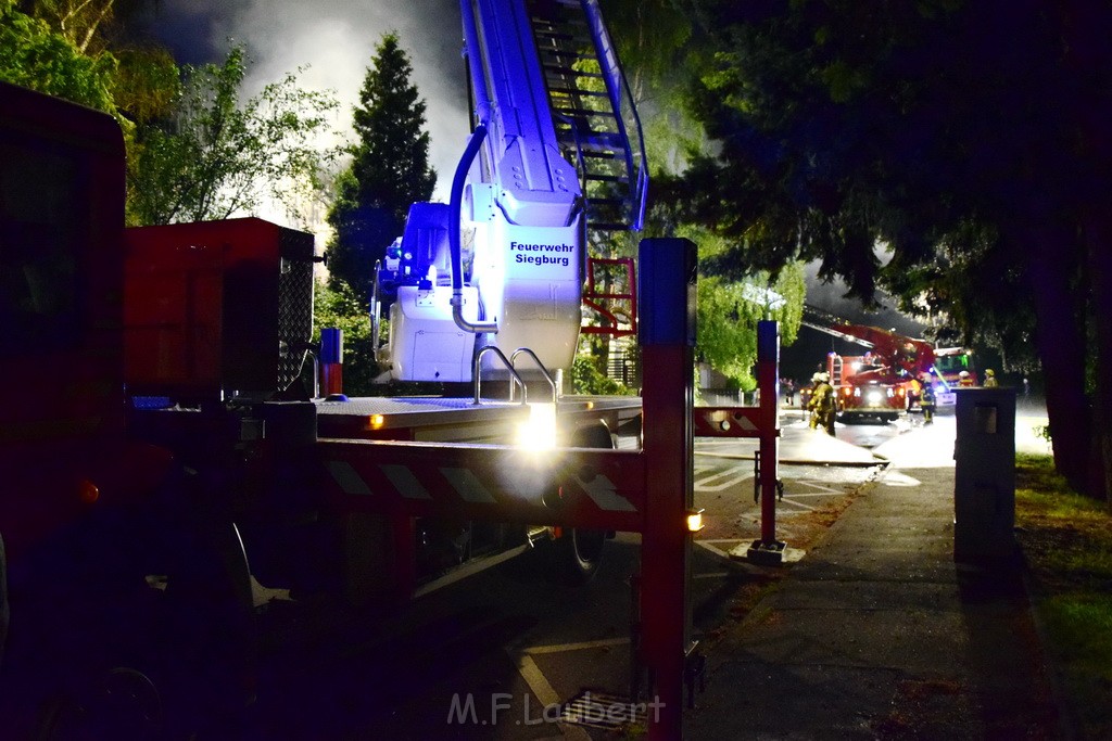 Grossfeuer Einfamilienhaus Siegburg Muehlengrabenstr P0024.JPG - Miklos Laubert